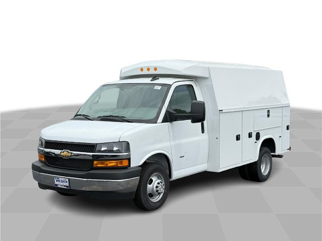 2024 Chevrolet Express Commercial Cutaway 3500 Van 139"